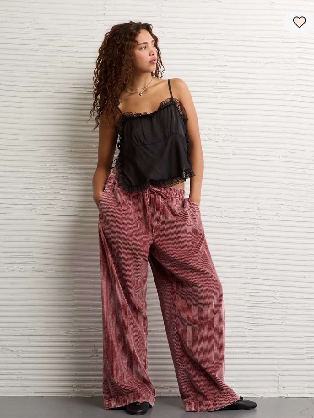 American Eagle Stretch Corduroy Low-Rise
Baggy Wide-Leg Pant in Earthen 🤍✨